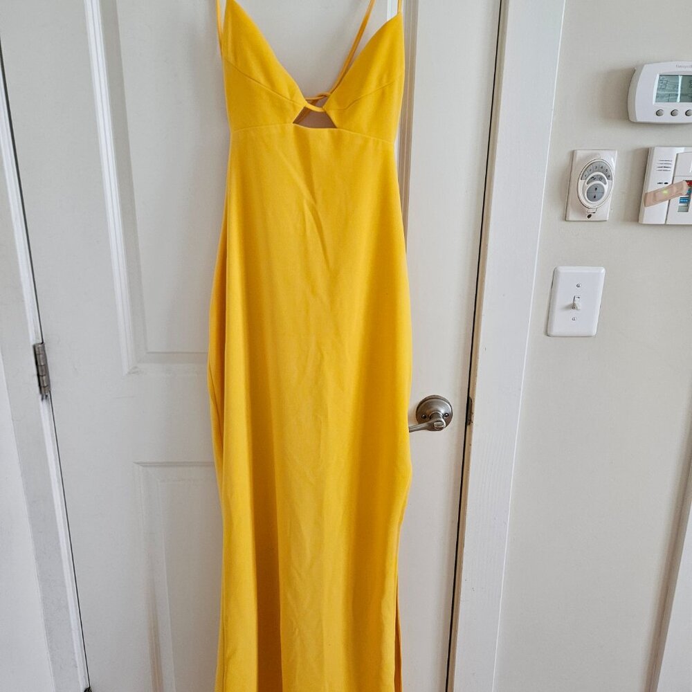 Lulus Incredibly Iconic Yellow Sleeveless